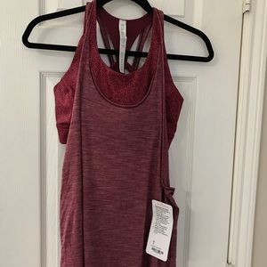 Lululemon tank